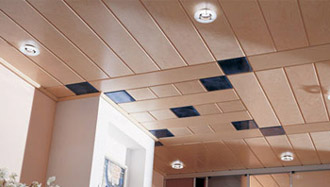 Echtholzvert�felung Valero Birke mit Gestaltungs-Elementen in Birke